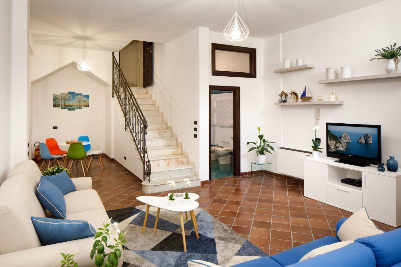 Villa D'Esposito - Sorrento Coast サンタニェッロ エクステリア 写真